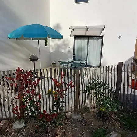 Avec Terrasse Dans Maison Individuelle Apartamento *